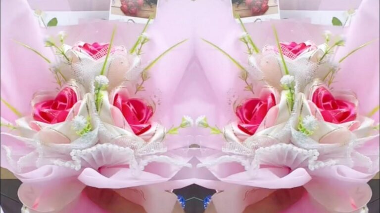 Questo semplice gesto trasforma nastri in fiori fantastici… scopri come realizzarli!