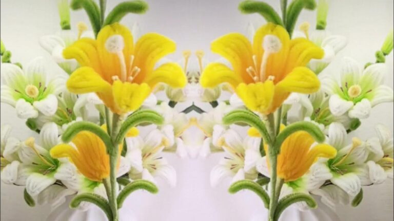 Un’idea davvero semplice per creare fiori di giglio irresistibili con i pipe cleaner…