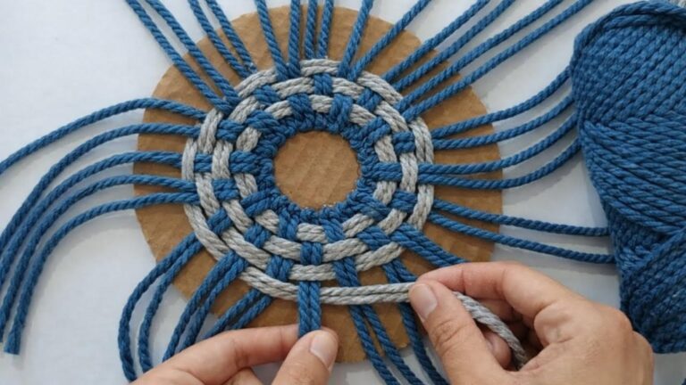 Questo semplice gesto trasforma un comune secchio in un elegante cesto di corda…