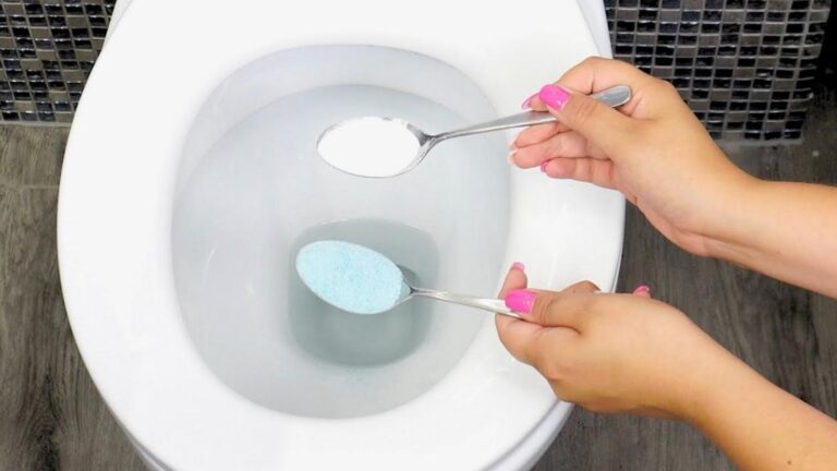 Questo semplice gesto trasformerà il tuo bagno in un luogo splendente…