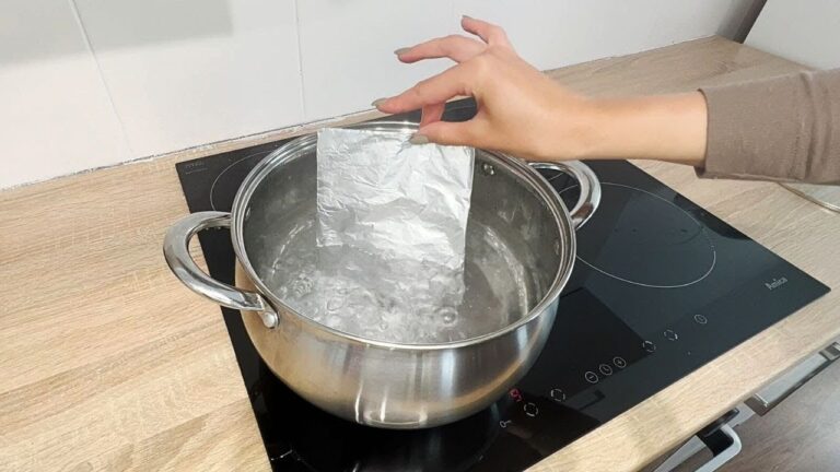 Scopri 5 sorprendenti usi del carta alluminio in cucina!